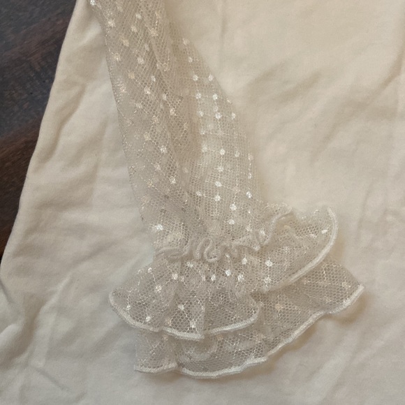 Serendipity Lace ruffle sleeve top. 4T Serendipity clothing co. - Picture 4 of 7